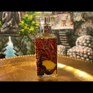 Dua Fragrances 33 Shades of Poseidon’s Santal